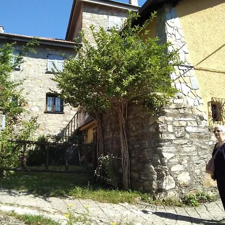 Σπίτι διακοπών In The Castle Of Caprile